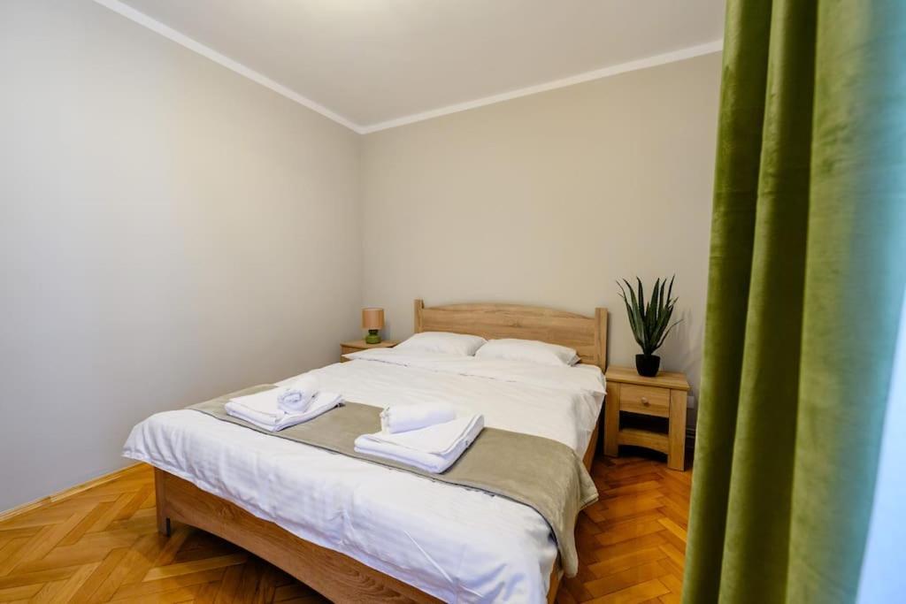 Smiling Heaven Apartment Bucharest Exterior photo