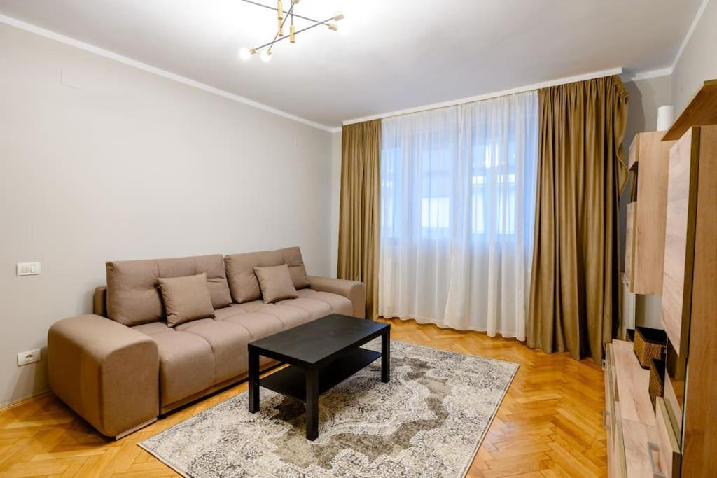 Smiling Heaven Apartment Bucharest Exterior photo